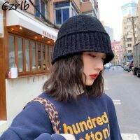 [Hana Clothing Store] หมวกถังผู้หญิงถักแข็งฤดูหนาว Windproof กลางแจ้ง Campaniform Streetwear ที่เรียบง่ายสบายสไตล์เกาหลีมาใหม่หมวก F Emme