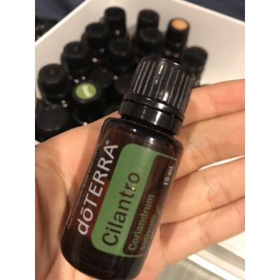 cilantro essential  oil น้ำมันหอมระเหย น้ำมันผักชี ผักชี ออแกนิก doterra