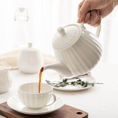 Creative Household Bone China Coffee Pot Office Teapot Ceramic Large Capacity Tea Pot with Filter Simple Handmade White Kettle