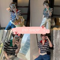 DD SHOPพร้อมส่ง 50052 เสื้อไหมพรมแขนสั้น ลายทาง คอปก ผ้าบางใส่สบาย น่ารักสไตล์เกาหลี