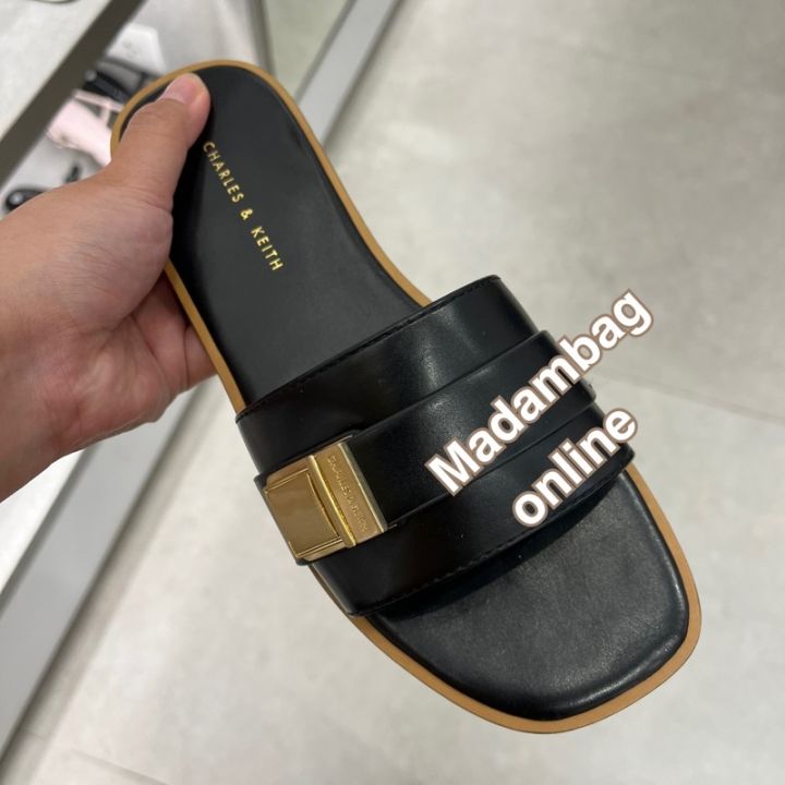 charles-keith-duckle-slide-sandals-รองเท้าแตะ-ส้นแบน