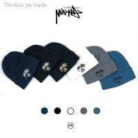 【หมวก】 stussy สต็อคพร้อม ผู้ชายและผู้หญิง หมวกฮิปฮอป ถนน เป็นที่นิยม ถนนเต้นรำ หมวก หมวกเย็น