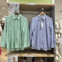 UNIQLO เสื้อแขนยาวทรงหลวมลายทาง,เสื้อเสื้อลำลอง458261สำหรับคู่รักฤดูใบไม้ผลิและฤดูใบไม้ร่วง2023สำหรับผู้ชายและผู้หญิง