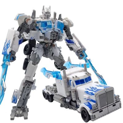 BAIWEI New 17CM Transformation Movie Toys Boy TW-1022A KO SS44 Anime Robot Car Model Action Figure Kids Gift TW1022A SS38