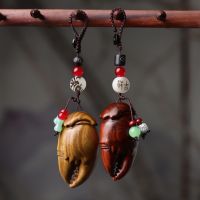 sandalwood crab claw car keychain with money hand key pendant leaf red mobile phone creative gift hot style