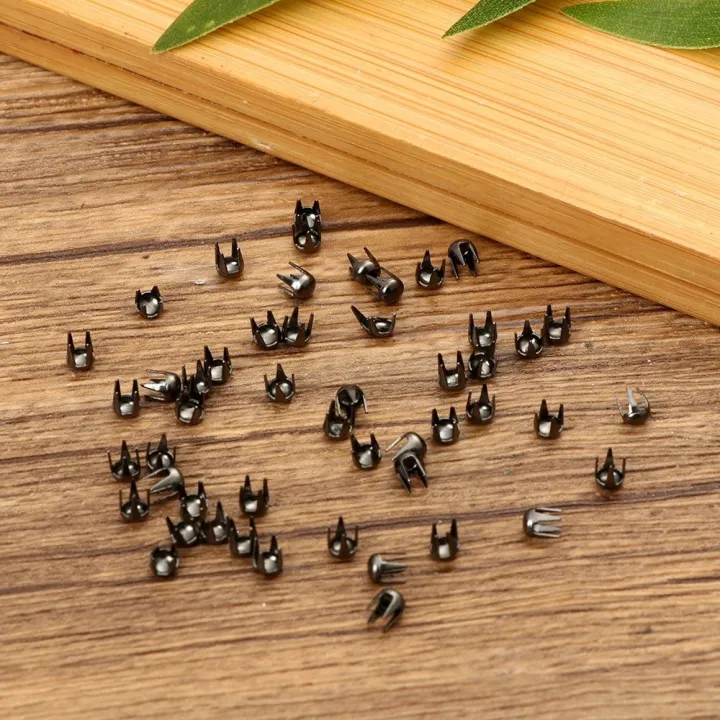 50pcs-3mm-mini-buckle-round-bead-claw-hammer-ultra-small-metal-buckles-stuffed-toys-diy-doll-clothes-doll-accessories