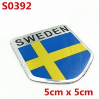 สติกเกอร์แต่งรถอลูมิเนียม3d ธง สวีเดนประตูกันชนหน้าต่างสติ๊กเกอร์ตราสัญลักษณ์รถยนต์สำหรับวอลโว่ V70 Xc60 S60 V40 V60