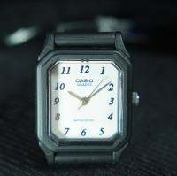 CASIO นาฬิกาข้อมือผู้หญิง CASIO Standard  รุ่น  LQ - 142 - 7B  หน้าขาวตัวเลข  ( ของแท้ประกันศูนย์ 1 ปี )