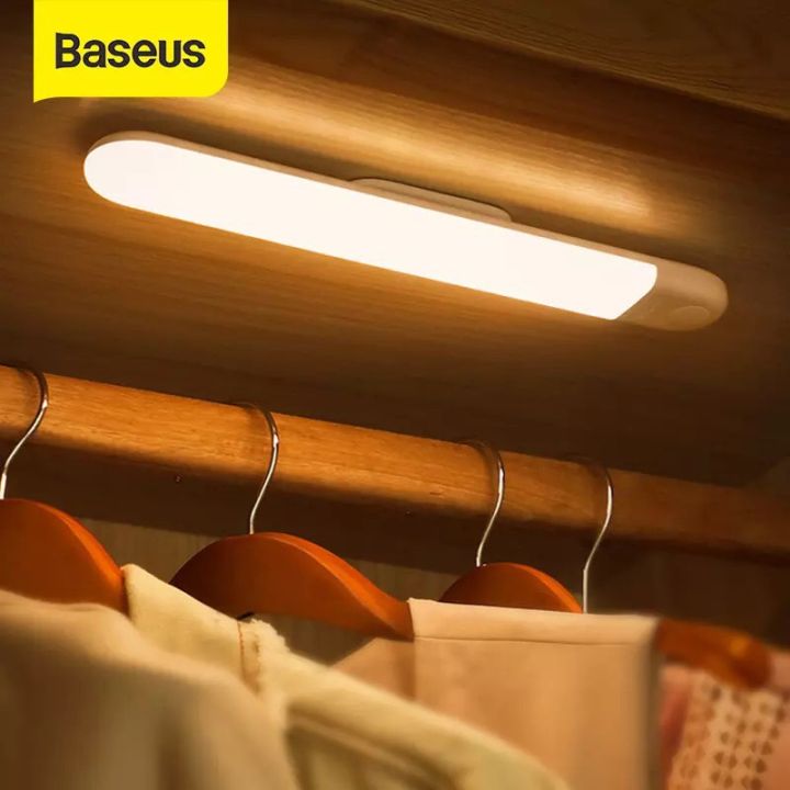 Đèn LED Baseus PIR cảm biến chuyển động trang trí tủ bếp 

Đèn LED Baseus PIR cảm biến chuyển động là món đồ trang trí tuyệt vời cho tủ bếp của bạn. Với thiết kế thông minh và cảm biến chuyển động, đèn LED Baseus PIR sẽ tự động bật sáng khi có người tiếp cận và tắt khi không còn ai ở gần. Điều này sẽ giúp bạn tiết kiệm điện năng và giữ cho tủ bếp của bạn luôn được sáng đẹp vào mọi thời điểm.