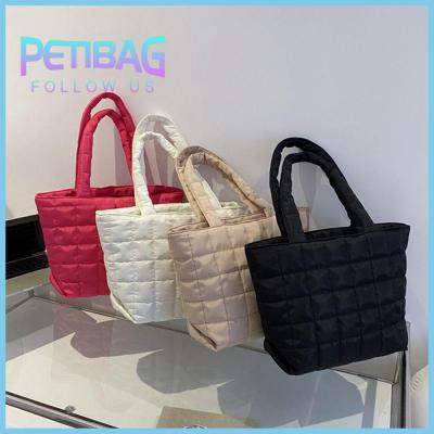 PETIBAG ผ้าคอตตอน ถุงสิริผ้า ไนลอนทำจากไนลอน สีทึบทึบ กระเป๋ามีมือจับด้านบน แฟชั่นสำหรับผู้หญิง ใหญ่สุดๆ ถุงช้อปปิ้งถุง ฤดูหนาวในฤดูหนาว