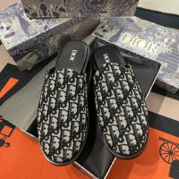 SLING SLIP ON SHOES รุ่นนี้ทางร้านสั้งตัตมาพิเศษ งานสวยมาก ใช้วัสดุดีสุดหนังเกรดเทียบเเท้ มาพร้อมกับ ผ้างานปักอย่างดี พื้นรองเท้านิ่มไส้สบาย  ส้นเปิดหลัง สวมใส่ง่าย  กำชับโรงงาน เลยว่าต้องเป๊ะที่สุดเท่านั้น✅ อุปกรณ์ |กล่อง+ใบเสร็จ+ถุงผ้า |