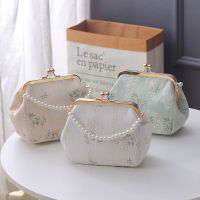 Hot selling fairy shell bag womens 2023 new summer fresh shoulder mouth gold messenger