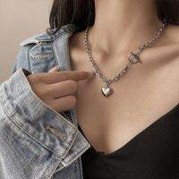 Metal Pendant Necklace