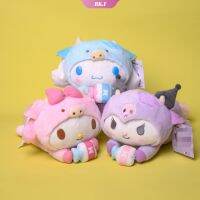 Kawaii cross-dressing series ตุ๊กตาตุ๊กตา Kuromi Cinnamoroll Melody โกหกตุ๊กตาผ้าพลัฌของเล่นของขวัญบูติกตุ๊กตาตกแต่งห้อง gift【KU2】