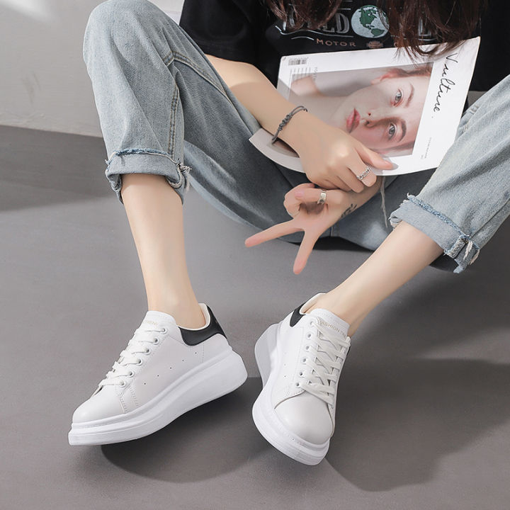 Giày Alexander MCQueen, Giày sneaker MCQ gót nhung độn đế màu trắng nâng  chiều cao nam nữ hàng cao cấp 