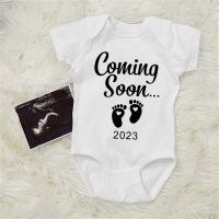 Baby Coming Soon 2023 Baby Announcement Newborn Bodysuit Summer Cotton Baby Boys Girls Pregnancy Reveal Ropa Jumpsuit Outfits Hand Tool Parts Accessor