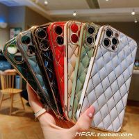 [ส่งจากไทย เร็ว1-2วัน] Case เคสโทรศัพท์ TPU ขอบทองโซฟา iPhone 6 6+ 7/8/SE20 7+/8+ X/Xs XR Xsmax 11 11Pro 11ProMax 12 12 Pro 12 Pro Max 13 13Pro 13ProMax พร้อมส่งจากไทย