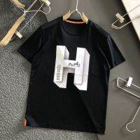 เสื้อยืดอเนกประสงค์คอกลมแขนสั้นคู่ผ้าฝ้ายพิมพ์ลายม้าตัวอักษร H-Letter แฟชั่นสไตล์ยุโรปสำหรับทั้งหญิงและชายใหม่สำหรับฤดูร้อน