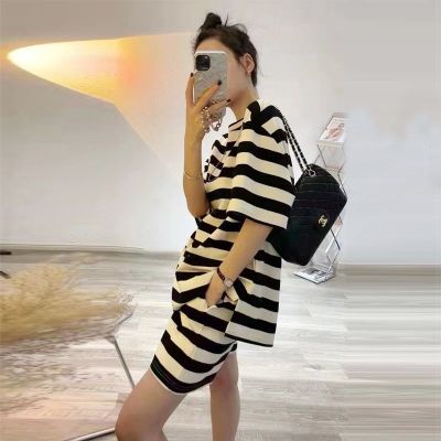[Spot] striped casual sports suit womens summer Korean-style loose short-sleeved T-shirt wide-leg shorts two-piece suit 2023