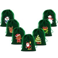 Hot Sale 5Pcs/lot Green Christmas Velvet Bags 9x12 13x18cm Drawstring Pouch Candy Gift Bag Favor Earrings Jewelry Packaging Bags