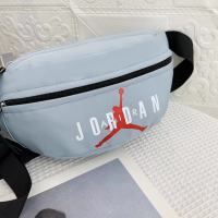 JORDANกระเป๋ากีฬาและสันทนาการ Light Messenger Bag สำหรับผู้ชายและผู้หญิง