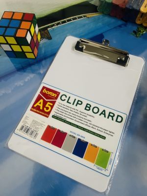 Clip Board A5 พลาสติกหนาสวยทาใช้งานได้ดีหนีบกระดาษได้แน่นกระดานหนีบS00006