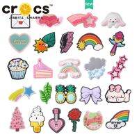 jibbitz cross แท้ หัวเข็มขัด รูปหัวใจน่ารัก สีรุ้ง เครื่องประดับ สําหรับรองเท้า cross 2023