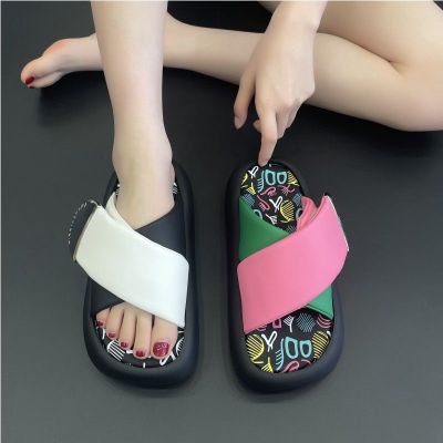 Trendy Graffiti Sandals for Women 2023 Summer New Popular Thick Bottom Height Increasing Fashionable Casual All-Match Color Matching Slippers