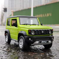 1:18 SUZUKI Jimny SUV ของเล่นล้อแม็กรถยนต์ D Iecasts และของเล่นยานพาหนะรถรุ่นพวงมาลัยเสียงและแสงรถของเล่นสำหรับของขวัญเด็ก