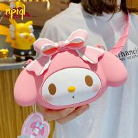 Kado Ulang Tahun NPIQL น่ารักอนิเมะ My Melody Kitty กระเป๋าเก็บของแมวซินนามอรอลสีรุ้งกระเป๋าสะพายไหล่กระเป๋าหิ้วเป็นศูนย์กระเป๋าสตางค์ Kuromi กระเป๋าถือกระเป๋าสะพายไหล่