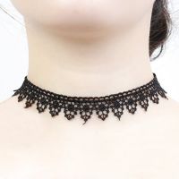 สร้อยคอ choker ผ้าลูกไม้สีดำ Terylyne ขนาด 32 ซม. 1 เส้น