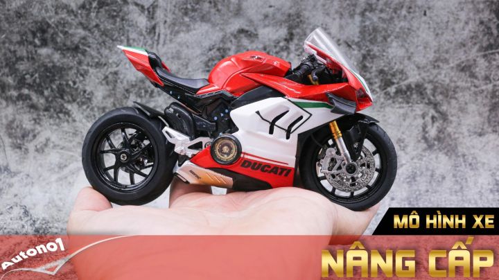 Ducati Panigale V4 và V4S 2023 bản nâng cấp ra mắt tại Malasia