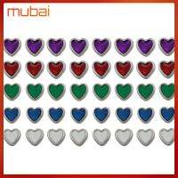 MUBAI 100pcs 8mm คะ ลูกปัดโลหะผสมรูปหัวใจ 5สี: แดง, ม่วง, น้ำเงิน, เขียว, ขาว โลหะผสมอัลลอยด์ ลูกปัดเคลือบรูปหัวใจ สวมใส่แล้วรู้สึกเย็นสบาย รูปหัวใจ ลูกปัดโลหะรูปหัวใจ งานฝีมือดีไอวาย