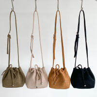 2022ฤดูหนาวใหม่กระเป๋าถือสตรี Faux Suede เยาวชน Drawstring กระเป๋า กระเป๋าเกาหลีหญิง Mini Crossbody ไหล่กระเป๋า