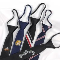 5cm personalized embroidery lazy zipper small tie narrow thi5cm个性刺绣懒人拉链小领带窄细老虎头jk男女学生潮流