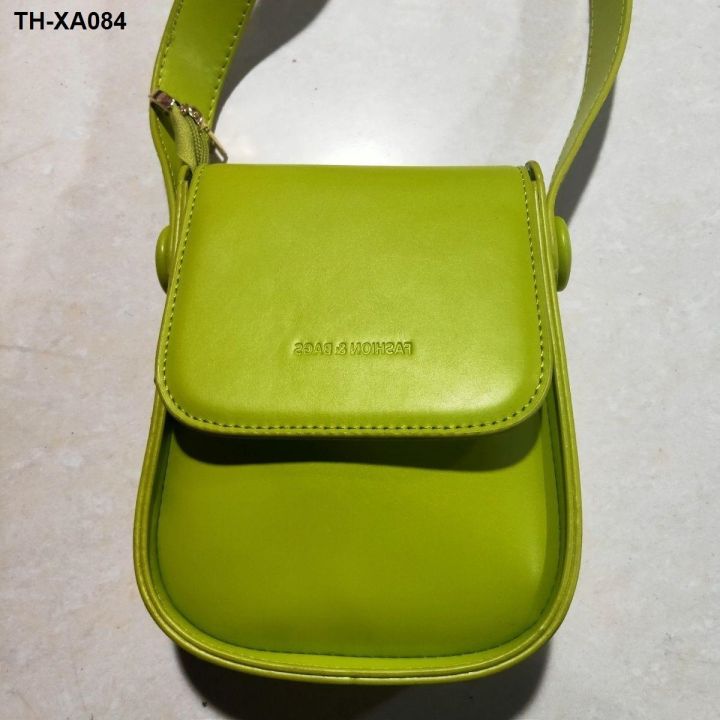 กระเป๋าโทรศัพท์มือถือ-2023-ใหม่เนื้อสุภาพสตรีกระเป๋าสี่เหลี่ยมเล็กสายสะพายไหล่กว้างกระเป๋าสะพายข้าง-messenger-เปลี่ยนกระเป๋าใบเล็ก