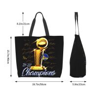 [COD]【พร้อมส่ง】 Golden State Warriors กระเป๋าสะพายไหล่ กระเป๋าช้อปปิ้ง พิมพ์ลาย NBA Finals Champions Forward Roster Signature น่ารัก แบบพกพา แฟชั่น 2022