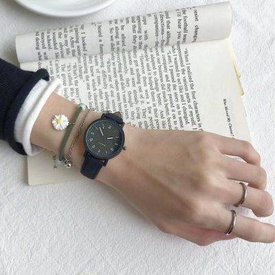 （A Decent035） Retro Crocosromaleather Strap Band Round Clock นาฬิกาข้อมือแฟชั่นสำหรับผู้หญิง Watch
