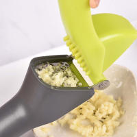 สแตนเลสกระเทียมกด Crusher มัลติฟังก์ชั่มือถือขิงกระเทียม Mincer Home ทำอาหารผัก Squeezer Masher Tools