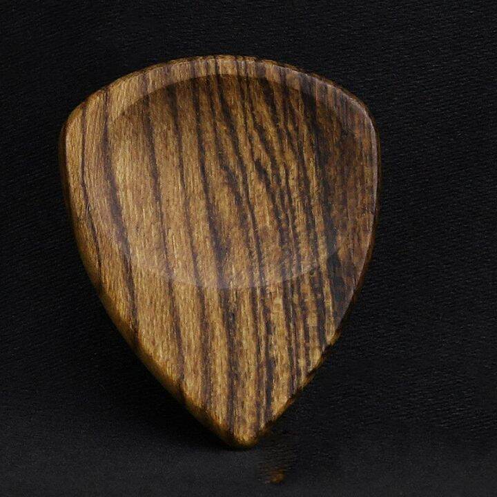 1pcs-thickness-2-5mm-acoustic-guitar-plectrum-guitar-accessories-ebony-folk-handmade-plectrum-electric-guitar-heart-plectrum-guitar-bass-accessories