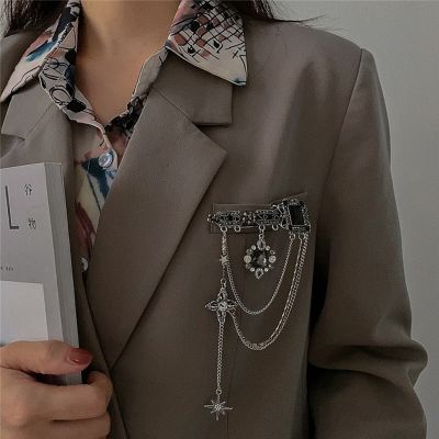 Dark Tassel Pendant Brooch For Men Women Vintage Rhinestones Baroque Brooches Punk Stay Gothic Harajuku Streetwear Jewelry Headbands