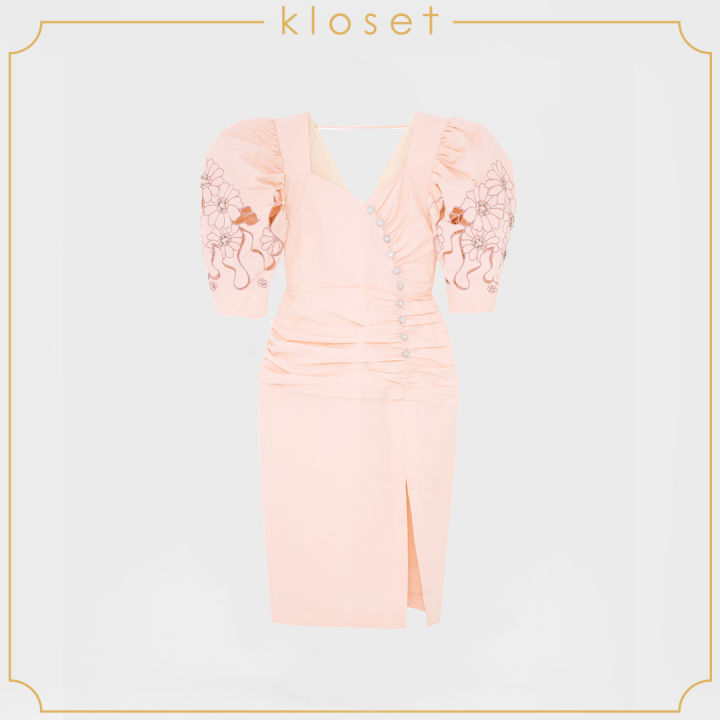 kloset-puff-sleeve-cotton-midi-dress-aw20-d016-เสื้อผ้าแฟชั่น-เสื้อผ้าผู้หญิง-เดรสแฟชั่น-เดรสผ้าพื้น-เดรสปักบริเวณแขน