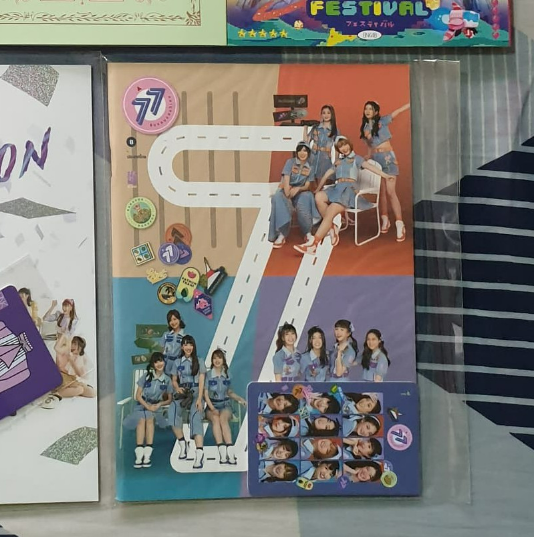 แกะแล้ว-bnk48-cd-photobook-single-8-high-tension-77ดินแดน-ไม่มีรูปสุ่ม-มีมิวสิคการ์ด-ซื้อมิวสิคการ์ดแยกได้