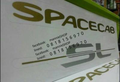 สติ๊กเกอร์ดั้งเดิมรถ ติดแค๊ปรถ ISUZU รุ่น TFR ปี 1996 คำว่า SPACECAB SL ติดรถ แต่งรถ อีซูซุ sticker ทีแอฟอาร์