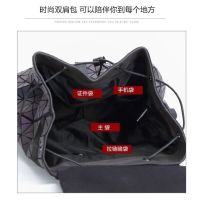 【Ready】? Geometric rhombus rhombus backpack womens new trendy summer fashion travel backpack large-capacity school bag medium bag