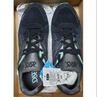 รองเท้า asics ไซต์ 27.5  cm.  ของแท้ 100%