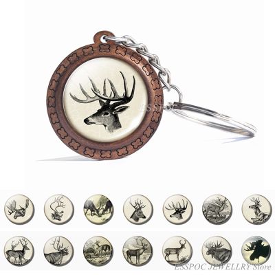 【YF】 Deer Wooden Keychain Glass Cabochon Jewelry Women Men Vintage Animal Pendant Black and White Elk Key Chain Christmas Gifts