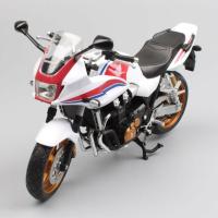 โมเดลมอเตอร์ไซค์ CB1300SB - WHITE ขนาด 1 : 12