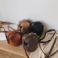 กระเป๋าสะพายผู้หญิง กระเป๋าแฟชั่นสตรีทเทรน กระเป๋าทรงถัง Frame Bucket Handbag สายปรับได้ แฟชั่นเกาหลี ทรงสวย