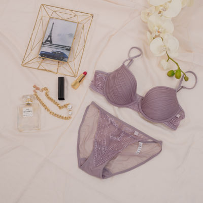 ELLE lingerie I Moulded bra ยกทรงมีโครงเสริม PAD ฟองน้ำ แต่งพลีทและผ้าลูกไม้  I LB7502